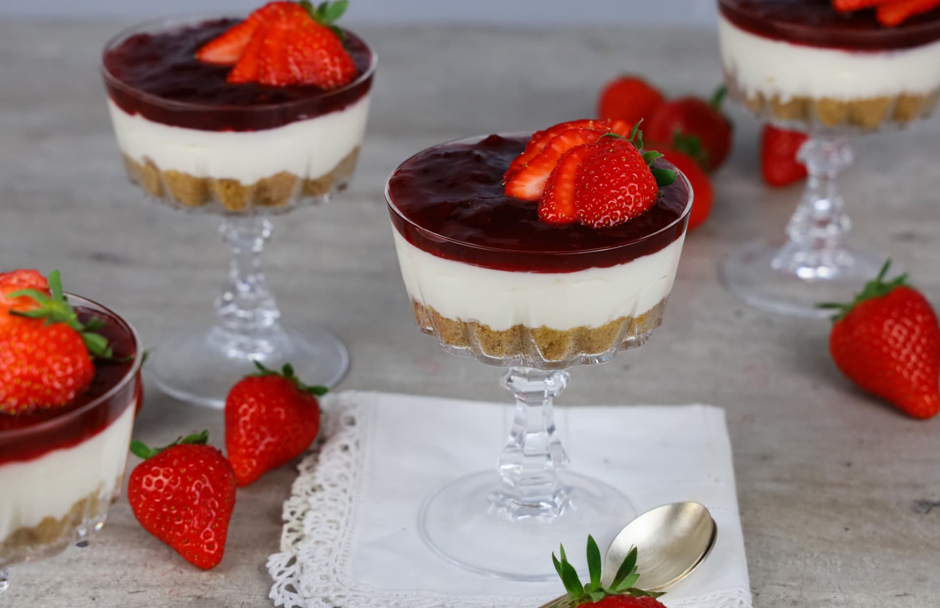 Γρήγορο cheesecake σε ποτήρι – Sweet & Bitter